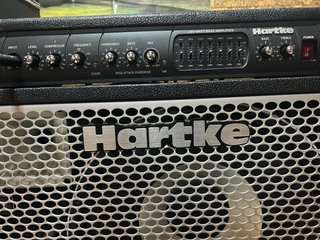 Bajo Eléctrico Negro con Funda