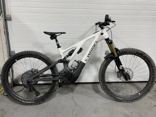 Bicicleta Specialized S-Works Turbo Levo 700Wh