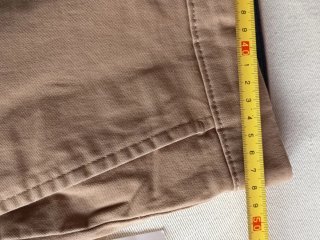 Pantalón chino beige