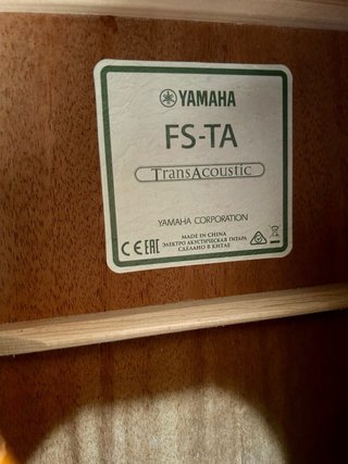 Guitarra Acústica Yamaha TransAcoustic FS-TA