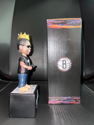 Figura Notorious B.I.G. x Brooklyn Nets