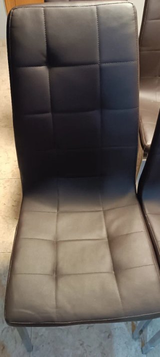 Mesa comedor y 4 sillas