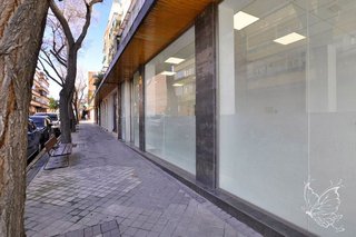 Local comercial en venta en Salvador en Madrid