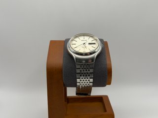 Seiko Quartz V.F.A. 3823-7000 Plata