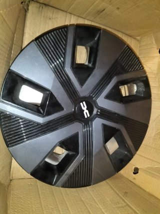 Tapacubos Dacia Sandero 16 (1 unidad)