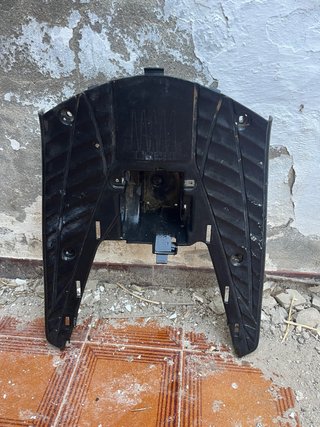 Suelo Yamaha BWS