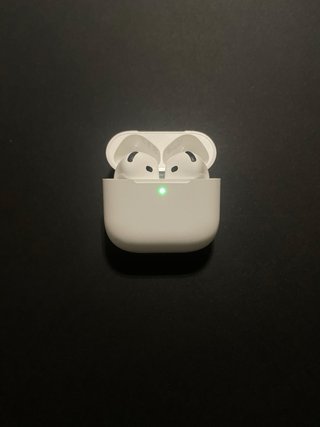 Airpods 4 ANC