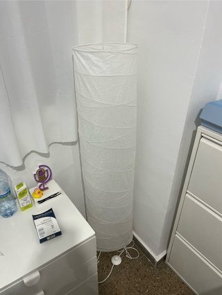 Lámpara de pie moderna