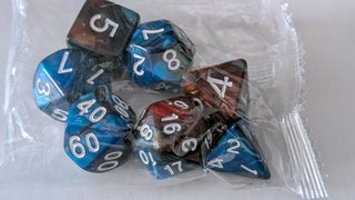 Set Dados D&D Rol 7 Piezas Azul/Rojo - Precintados