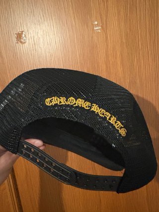 Gorra Chrome Hearts Negra y Amarilla