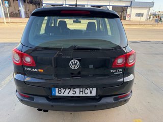 Volkswagen Tiguan 2011