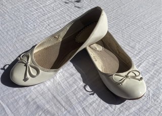 Zapatos Bailarinas Blancos con Lazo
