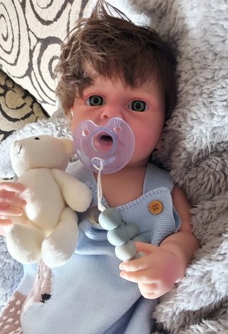 Rebor silicona pelo injertado moreno NIÑO