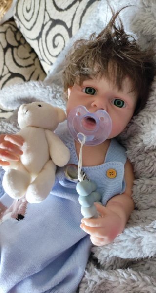 Rebor silicona pelo injertado moreno NIÑO