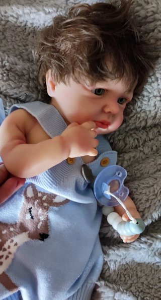 Rebor silicona pelo injertado moreno NIÑO