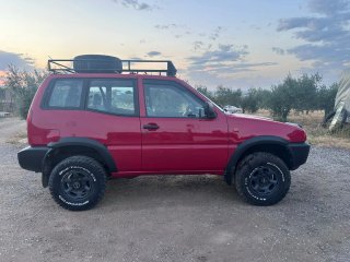 Nissan Terrano 1995