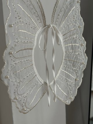 Cuello Mariposa Bordado Blanco Zara
