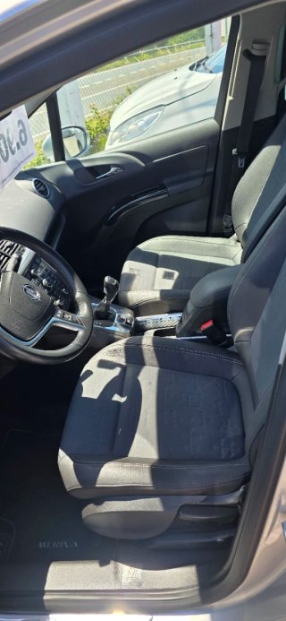 Opel Meriva impecable
