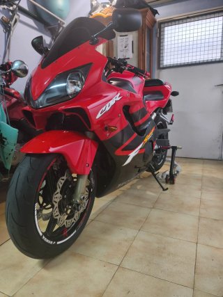 Honda CBR 600 F4i sport