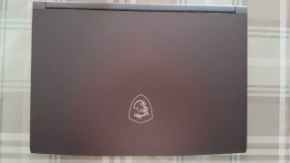 MSI Thin 15 B12UC Portátil