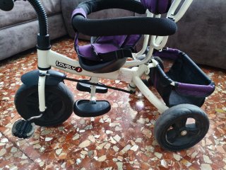 Triciclo infantil