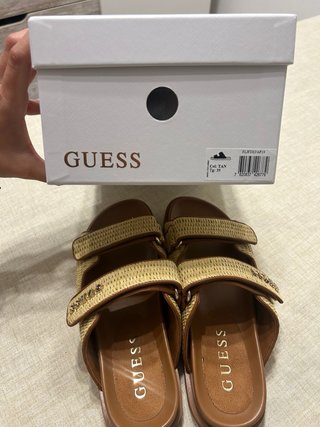 Sandalias Guess Beige/Marrón Talla 39