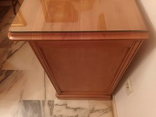 Escritorio de madera maciza