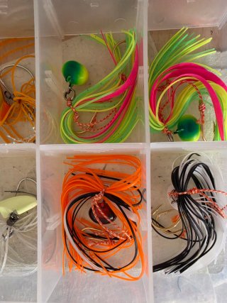 Caja Señuelos Rockfishing / Tai Rubber