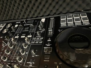 Pioneer DJ XDJ-RX3 con maletín