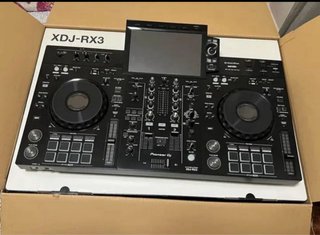 Pioneer DJ XDJ-RX3 con maletín