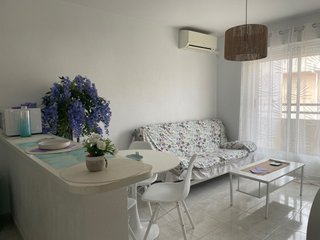 Alegre y bonito apartamento en Denia