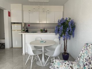 Alegre y bonito apartamento en Denia