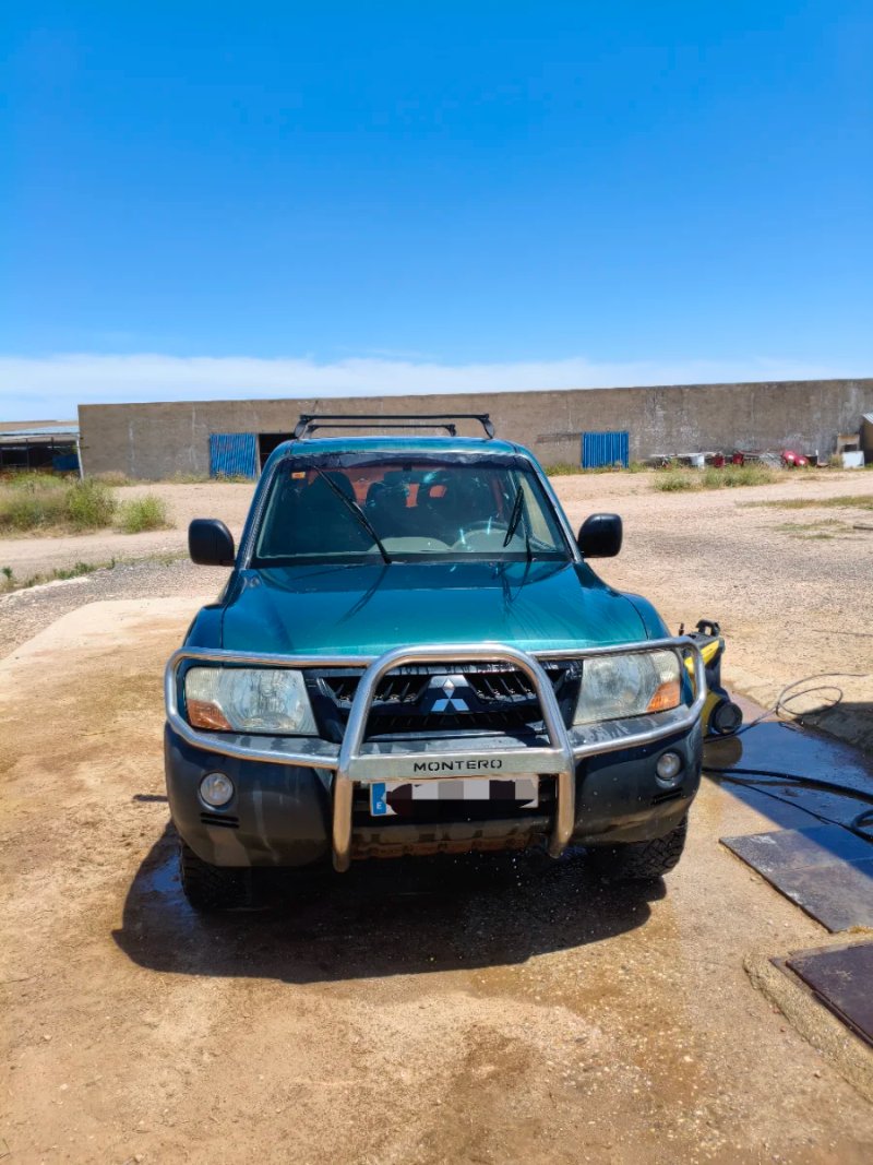 Mitsubishi Montero 2005 - foto 1