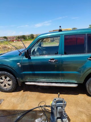 Mitsubishi Montero 2005