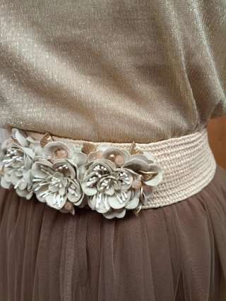 Conjunto dos piezas dorado y marrón
