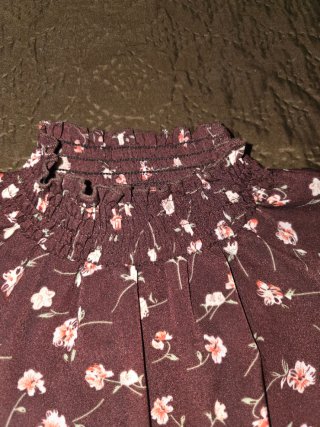 Vestido floral marrón y rosa