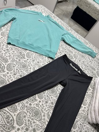 Conjunto Reebok chándal