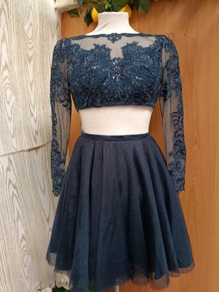 Conjunto top encaje y falda tul azul
