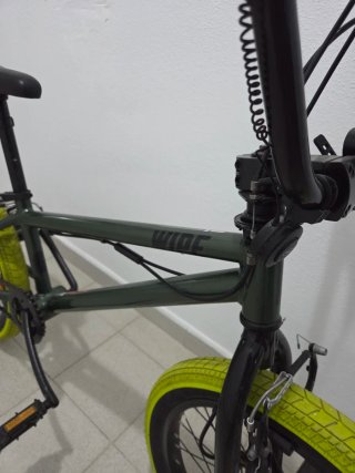 Bicicleta BMX COMO NUEVA