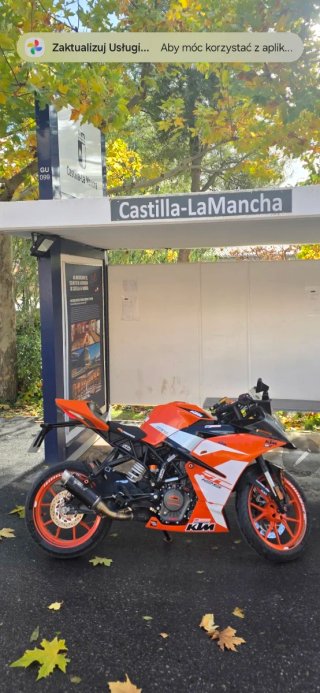 KTM RC 125 Naranja y Blanca