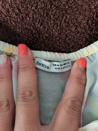Mono corto floral Bershka