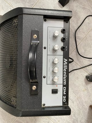 Amplificador Millenium DM-30