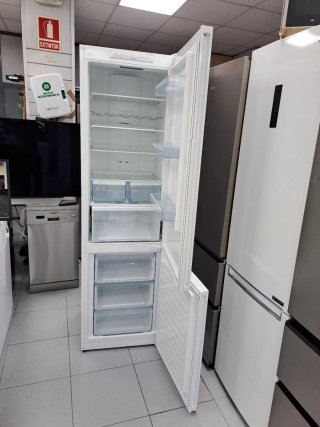 ♤Nevera Bosch 2,,m Combi Garantía + Entrega♤