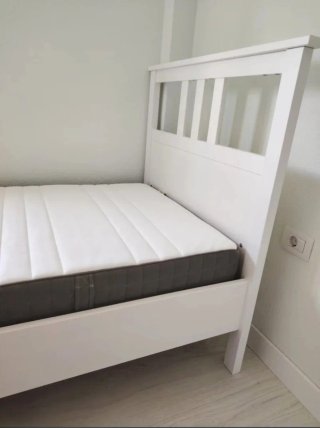 Cama Ikea Hemnes 90x200cm + Colchón