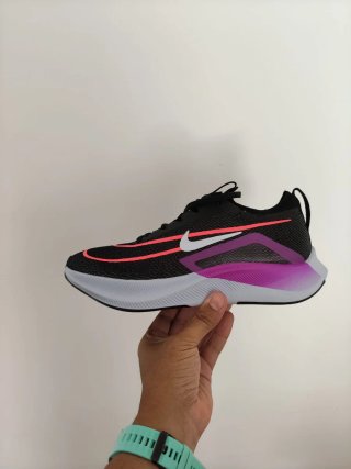 T41 Nike Zoom Fly 4 Negras y Rosas