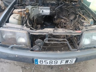 Mercedes-Benz 300CE 1989