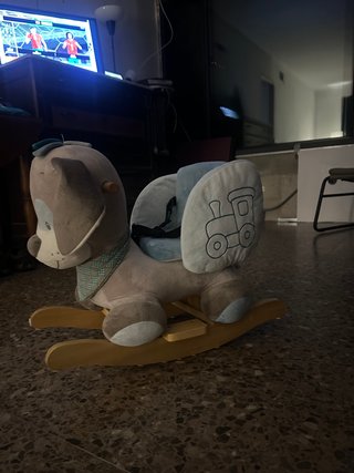 Mecedora perro peluche para bebé