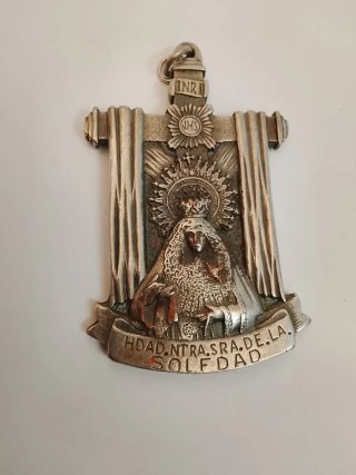 Medalla Cruz INRI JHS Virgen Soledad Plata