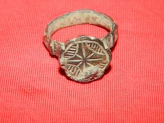 Impresionante anillo Ibero romano Rosetón estrella
