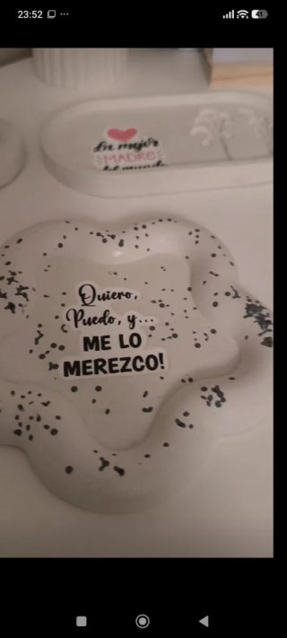 Figuras de escayola hechas a mano